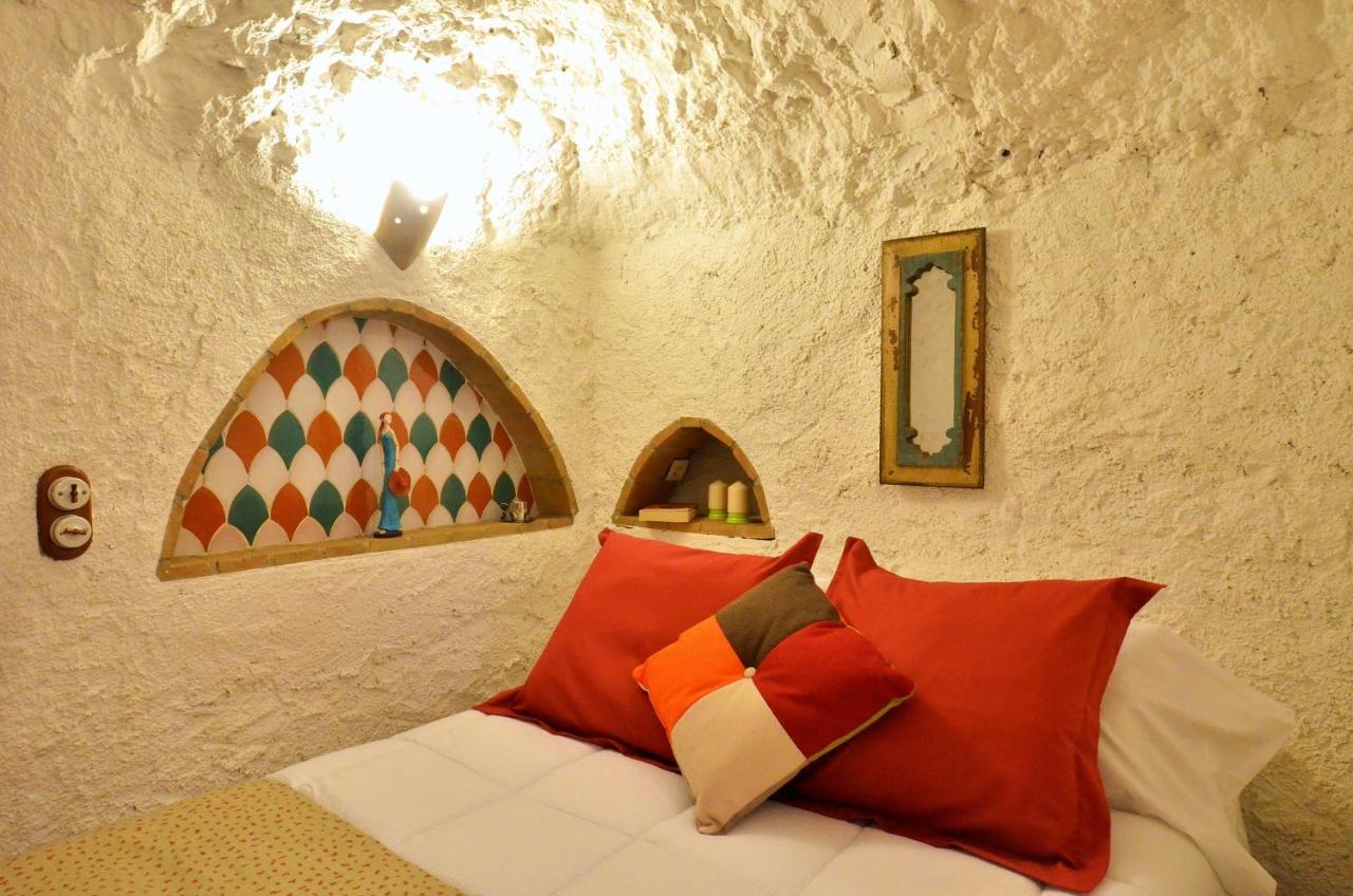 House&Cave Parking And Terrace, In The City Granada Exterior photo
